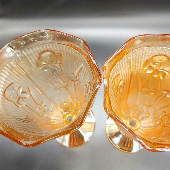 Vintage Pair of Gold Jeanette Glass Vases - Picture 5 of 7